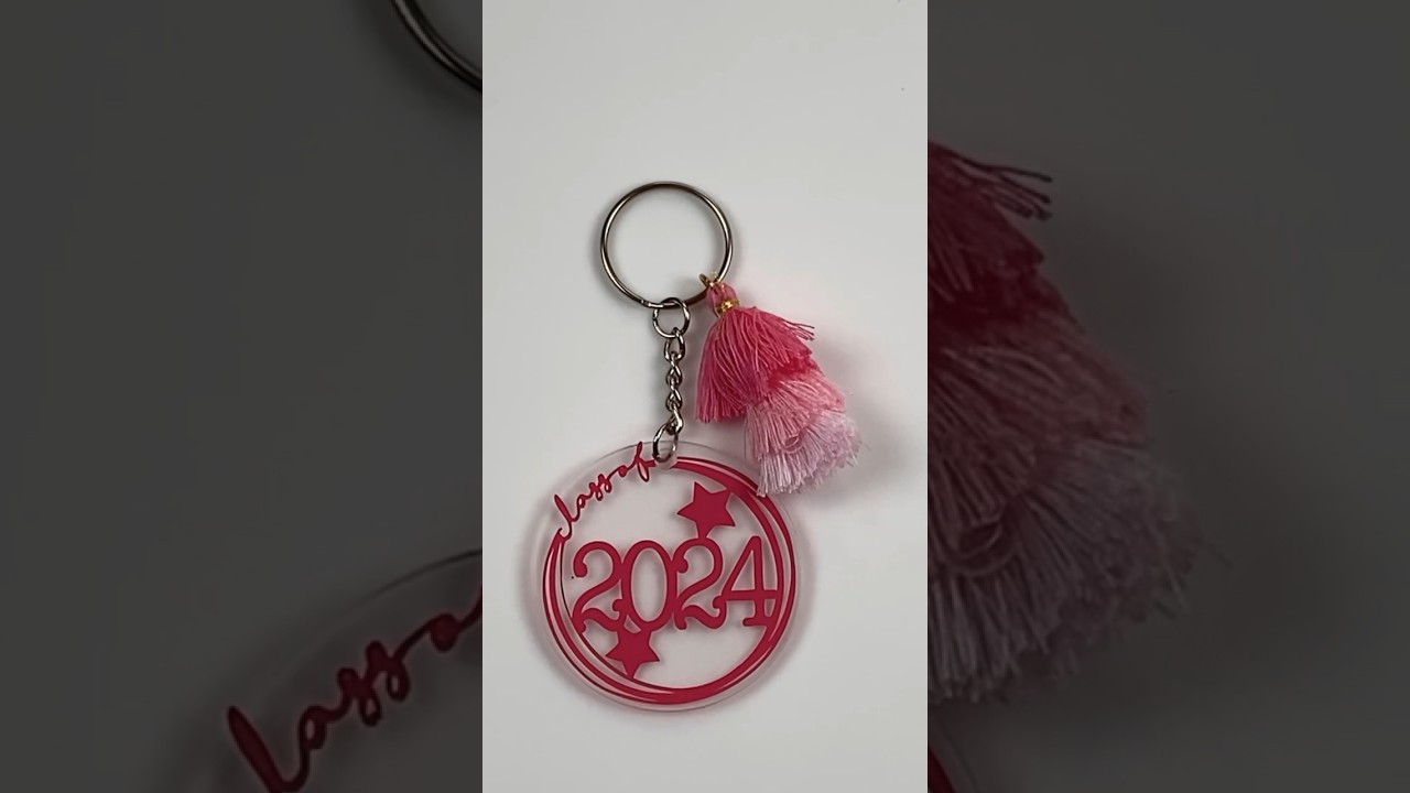 FREE DIY 2024 Graduation Senior Keychain SVG 🎓 #graduation #cricut #freesvgfiles