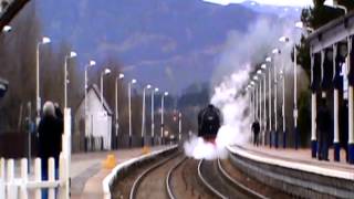preview picture of video 'Re-Upload: 44871+45407 full power departure from Kingussie (2011) (Reupload )'