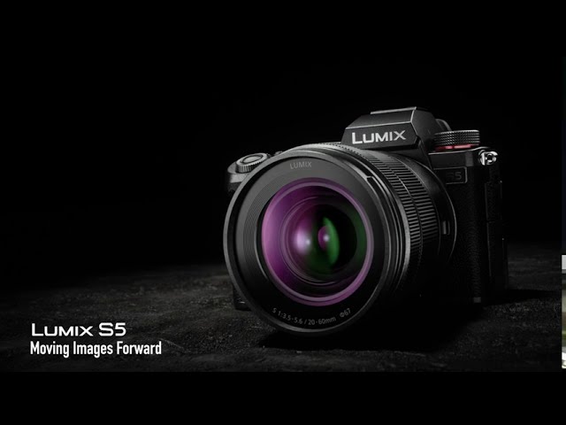 Panasonic Lumix DC-S5K 24MP WiFi + obiettivo 20-60mm F3.5-5.6 video