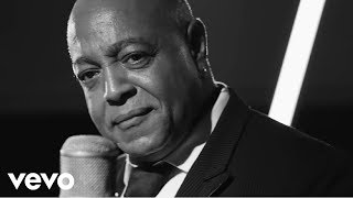 Peabo Bryson - Love Like Yours And Mine (1 Mic 1 Take)