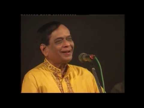 A visual treat of Kaloppsana 2007 - M Balamuralikrishna live at Puttur, Karnataka