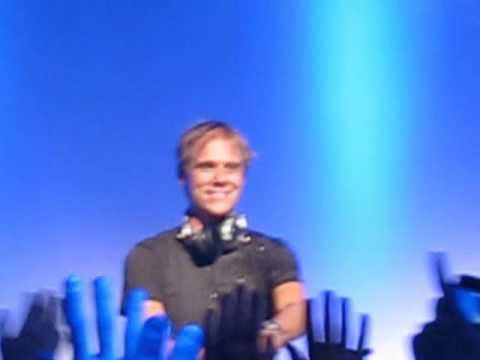 Armin Van Buuren vs Sophie Ellis-Bextor - Not Giving Up On Love