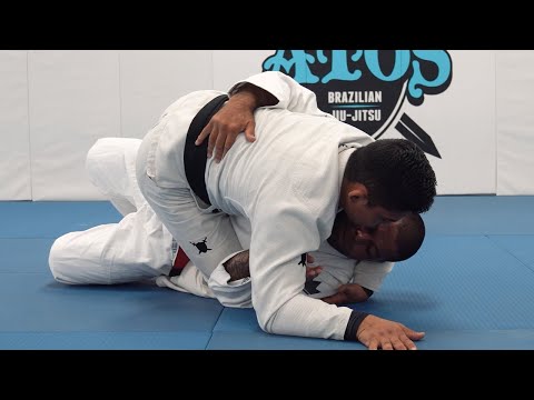 Mount Escape With Counter Attack - Andre Galvao