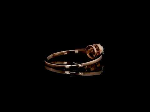 Floral Cluster Diamond Solitaire-Style Ring in 14K/18K Gold - NLR1178