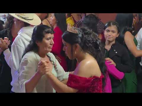 FIESTA DE UNA QUINCEAÑERA//QUIATE SAN MIGUEL CHICAJ BAJA VERAPAZ//