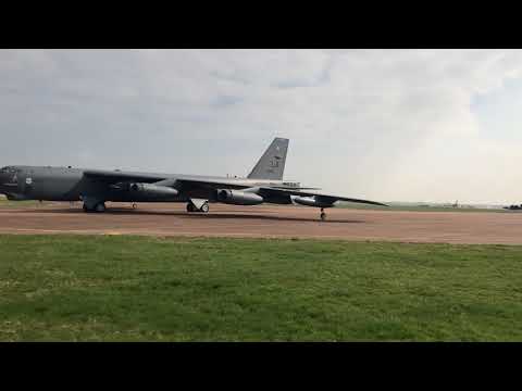 B52 Bombers x5no. (AERO 81, 82, 83, 84 & 85) awaiting clearance for 09 runway departure - 28.03.2019