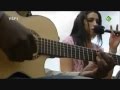Amy Winehouse - In My Bed Live Acoustic 2004