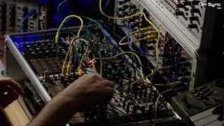 Video thumbnail for dinsync.info VCF303 jam by phono1337