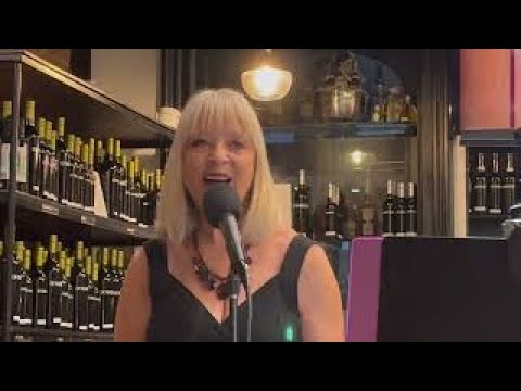 Promotional video thumbnail 5 for Vintage Pop!
