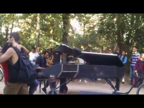 Street music at Alexanderplatz, Berlin