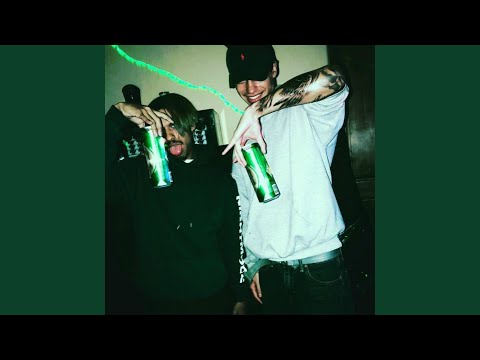 Gucci Scarf (feat. Emo Fruits)