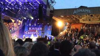 Kaiser Chiefs Live at Newmarket - Falling Awake + Ruby