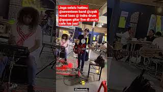 Download lagu jaga selalu hatimu @SeventeenBandID @uyakbassisterai vocal @indra drum @gugun gitar live coriz mp3