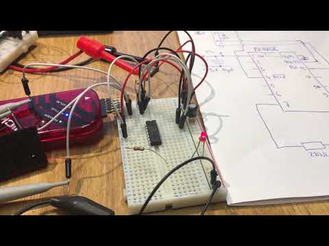 PIC16F676 PIC Microcontroller