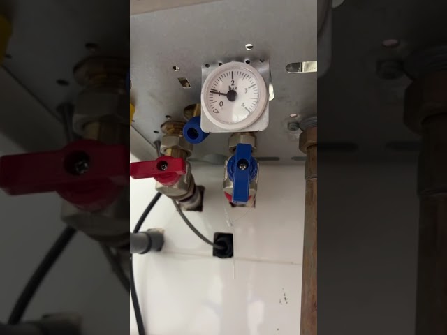 Vídeo relacionado con Fafeicy Sensor de Presión de Agua Analógico, 0-50 BAR, Alta Precisión, IP65 Resistente al Agua, Diseño Compacto, para Calefacción y Agua Caliente