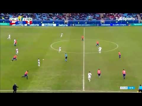 Olés con túnel a Vidal - Perú 3 Chile 0 - 2019