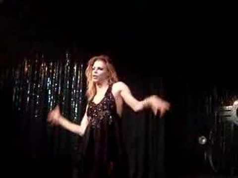 Alexia Twister na The Club (Beyoncé)