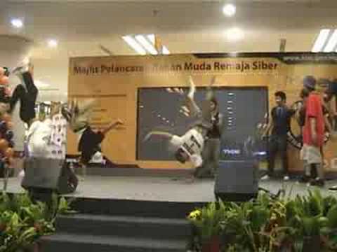 TRAILER JUNIOR 3 ON 3 BBOY BATTLE - BBOY GIGZ