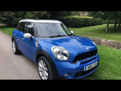 Mini Countryman true blue