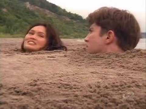 Relic Hunter (Sydney Fox) 3x05 L'île aux trésors