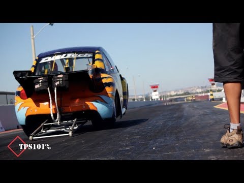O SHOW é a parte com o New Beetle XTM 44 com seu motor 2JZ  equipado com FT600