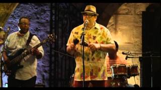 Víctor Víctor &amp; La Vellonera - Ando Buscando un Amor