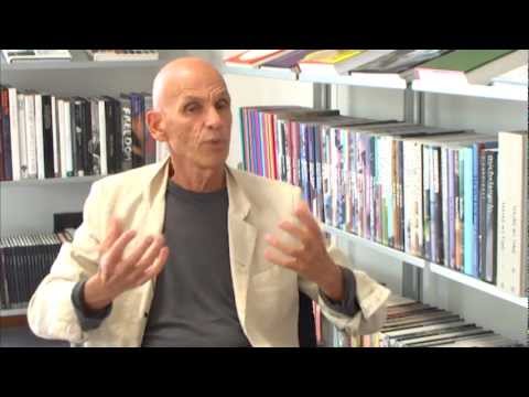 Joel Meyerowitz - Every street has a different identity