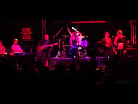 Stefano Piccolo Lorenzo Gentile Drm Coach band We are the champion Queen. Crossroads live club