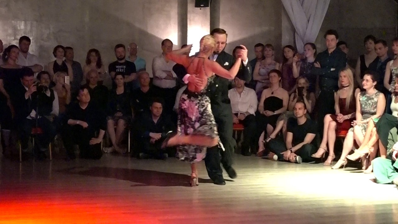 Stanislav Fursov & Alejandra Mantinan. (1) Milonga Ideal. 2017.07.07