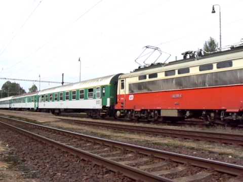 242.255 s R667, odjezd z žst.J.Hradec