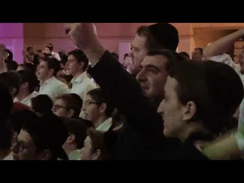 Joey Newcomb & Avraham Fried - Thank You Hashem - Live in Manchester - Lev Chaim Kumzits