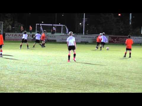 17 oktober 2012 VV De Meern E5 - VV De Meern E9 vr 5-4 Doelpunt E9