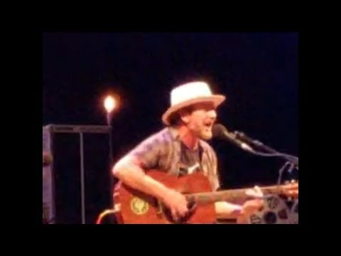 download lagu mp3 mp4 Eddie Vedder Ohana Fest 2018, download lagu Eddie Vedder Ohana Fest 2018 gratis, unduh video klip Eddie Vedder Ohana Fest 2018