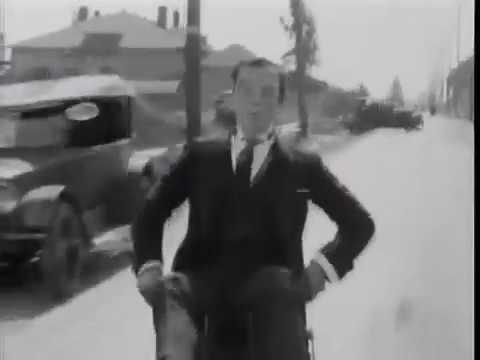 'Sherlock Jr'  (1924) - Motorcycle Scene!