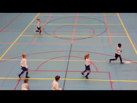 ZWH zaalvoetbal in de Trime te Balk