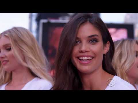 The Victorias Secret Fashion Show 2015 (1080p)