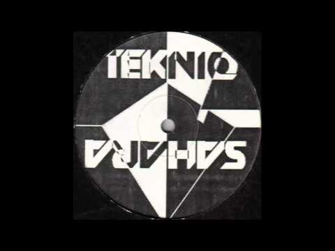 Network23-06 - Curley / R-Zac - B1 - Untitled