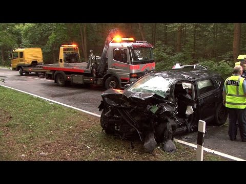 Schwerer Frontalunfall im Amt Nennhausen - Zwei Tote auf B 188 bei  Gem. kotzen