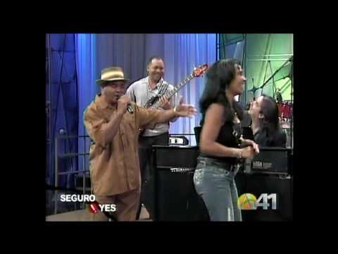 ayme nuviola y el padrino improvisando...