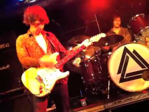 The Brew - Machine Gun (Jimi Hendrix) & Led Zeppelin medley - live at galery Pratteln