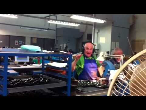 Crazy Peterson pipe maker