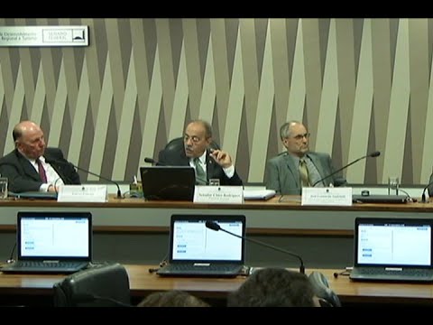 Senadores analisam pesquisa sobre área de exploração mineral em Roraima 