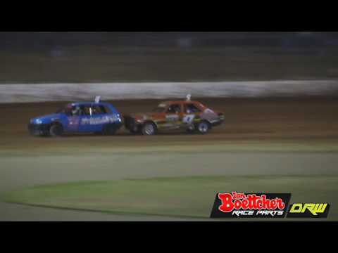 Junior Sedans - A-Main - TWA Allstar Series - Kingaroy Speedway - 19.11.16