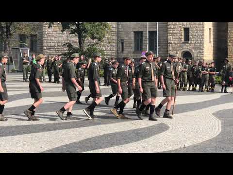 Pokaz musztry 1 Drużyna ZHR z Lusówka