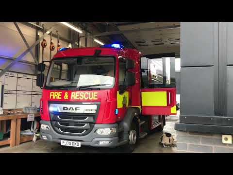 Lancashire Fire and Rescue Service: Chorley USAR P1 lights demo