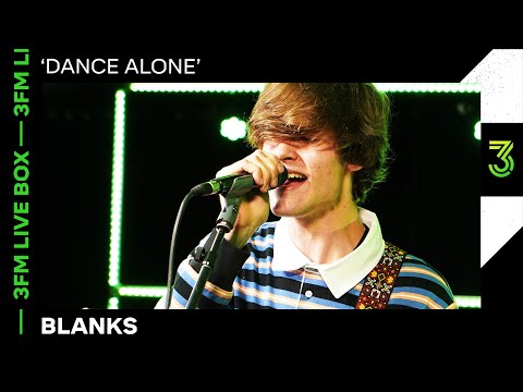 Blanks speelt 'Dance Alone' | 3FM Live Box | NPO 3FM