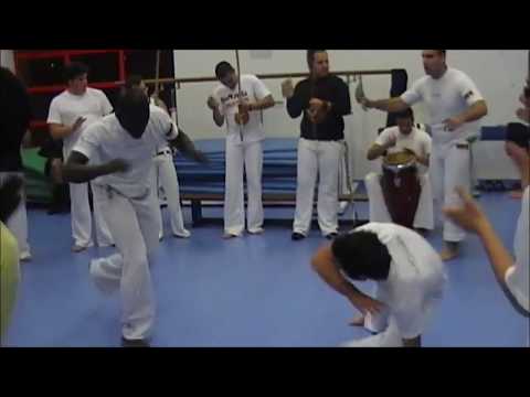 Roda de Capoeira Caneças
