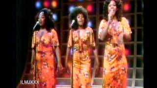 THE SHIRELLES - TONIGHT&#39;S THE NIGHT (LIVE VIDEO FOOTAGE 1973)