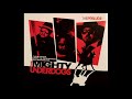 The Mighty Underdogs (f. DJ Shadow) - UFC (United Flow Champions)