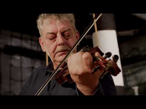 Cathal Hayden - My Love Is In Amerikay, Lord MacDonald’s And The Foxhunters